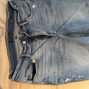 Judy Blue Light Blue Distressed Jeans